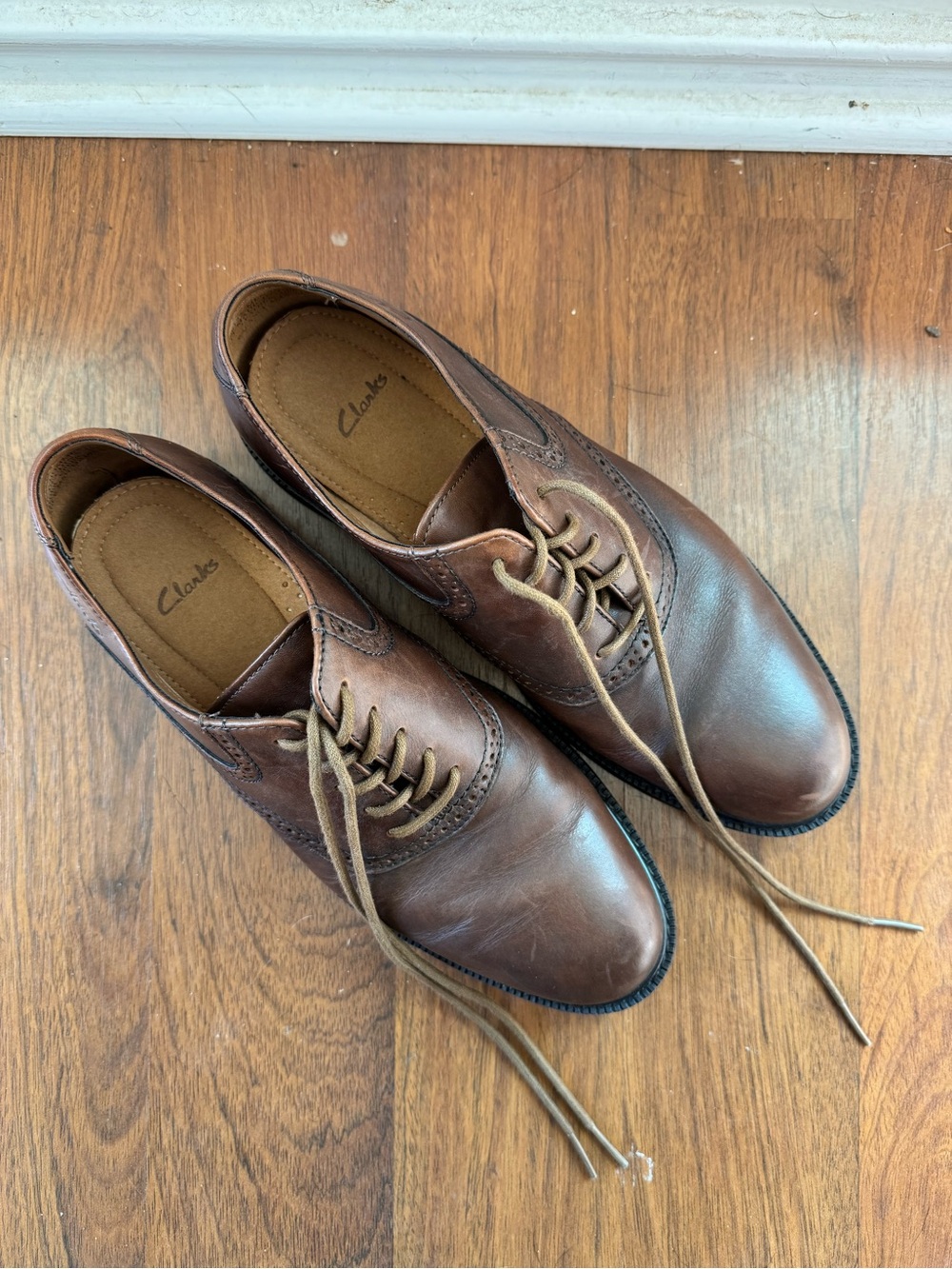 Clarks Brown Leather Derby Oxfords